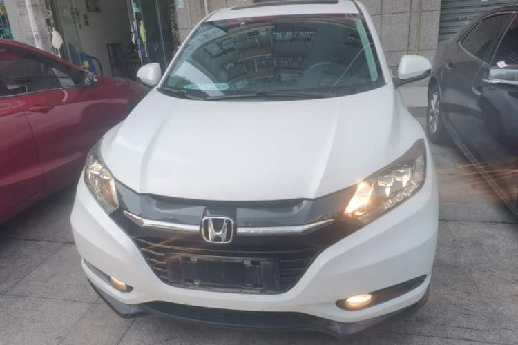 Used Honda Vezel 2017 1.8L CVT Front-Wheel Drive Pioneer Edition Front