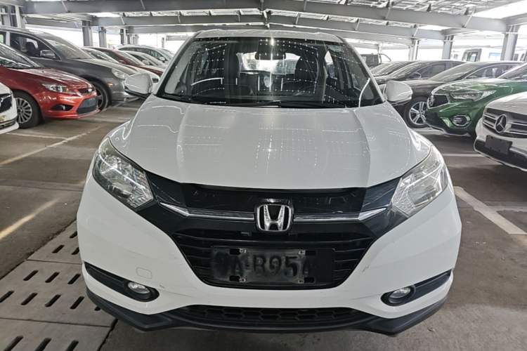 Used Honda Vezel 2017 1.5L CVT 2WD Comfort Model Front