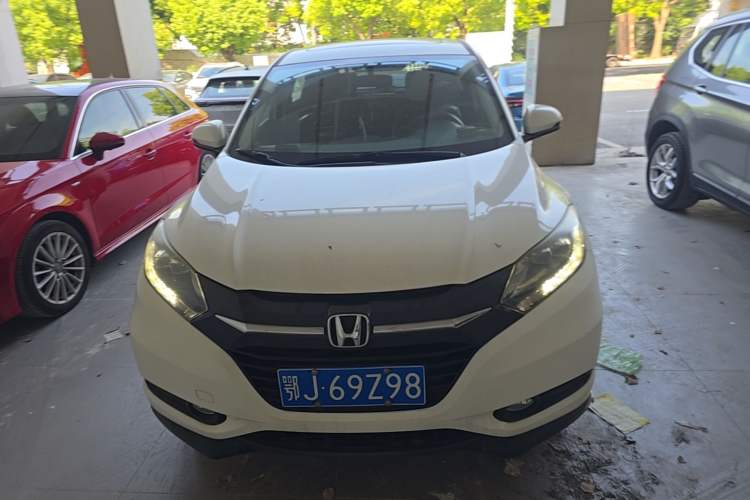 Used Honda Vezel 2017 1.8L CVT Front-Wheel Drive Pioneer Edition Front