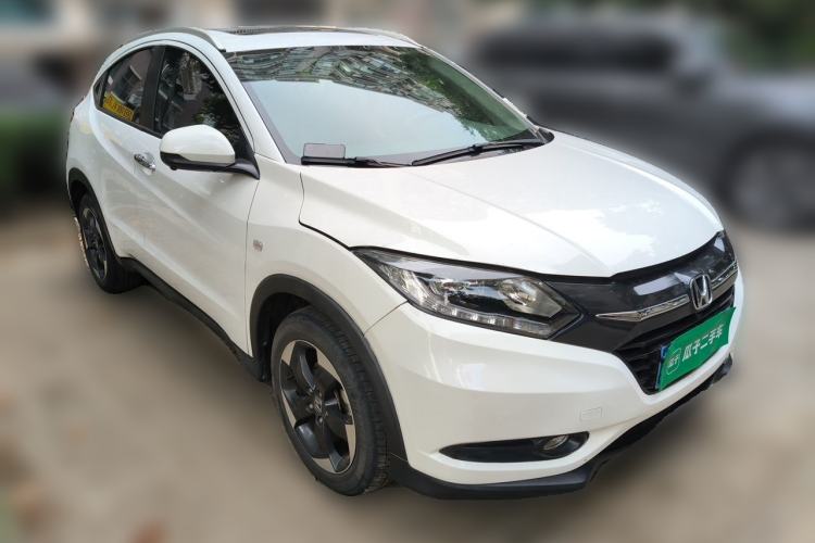 Used Honda Vezel 2017 1.8L CVT Front-Wheel Drive Pioneer Edition Front Right 45 Deg