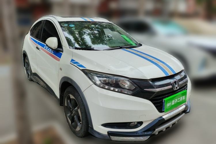 Used Honda Vezel 2017 1.8L CVT Front-Wheel Drive Pioneer Edition Front Right 45 Deg