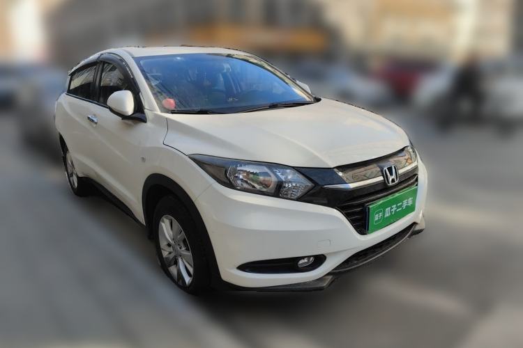 Used Honda Vezel 2017 1.5L CVT 2WD Comfort Model Front Right 45 Deg