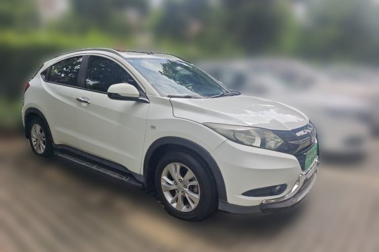 Used Honda Vezel 2017 1.5L CVT 2WD Comfort Model Front Right 45 Deg