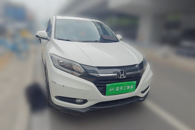 Used Honda Vezel 2017 1.8L CVT Front-Wheel Drive Pioneer Edition Front Right 45 Deg
