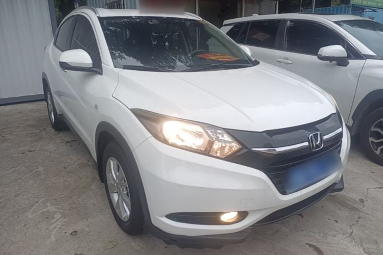 Used Honda Vezel 2017 1.5L CVT 2WD Comfort Model Front Right 45 Deg