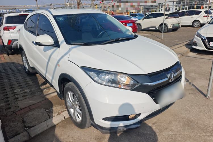Used Honda Vezel 2017 1.5L CVT 2WD Comfort Model Front Right 45 Deg