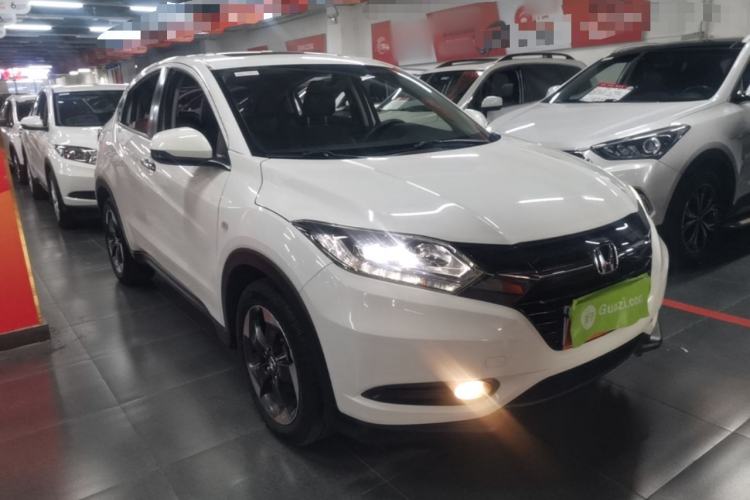 Used Honda Vezel 2017 1.8L CVT Front-Wheel Drive Pioneer Edition Front Right 45 Deg