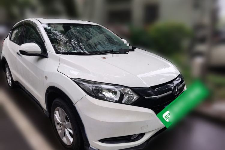 Used Honda Vezel 2017 1.5L CVT 2WD Comfort Model Front Right 45 Deg