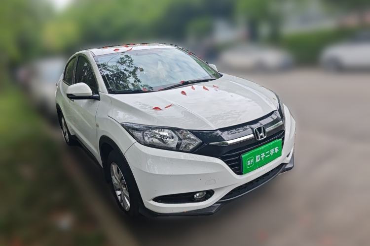 Used Honda Vezel 2017 1.5L CVT 2WD Comfort Model Front Right 45 Deg
