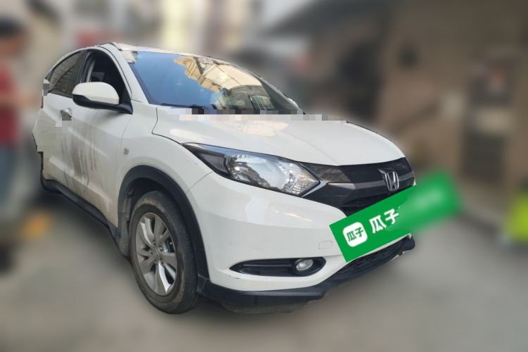 Used Honda Vezel 2017 1.5L CVT 2WD Comfort Model Front Right 45 Deg