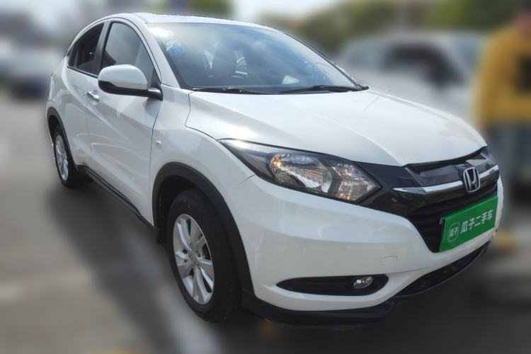 Used Honda Vezel 2017 1.5L CVT 2WD Comfort Model Front Right 45 Deg