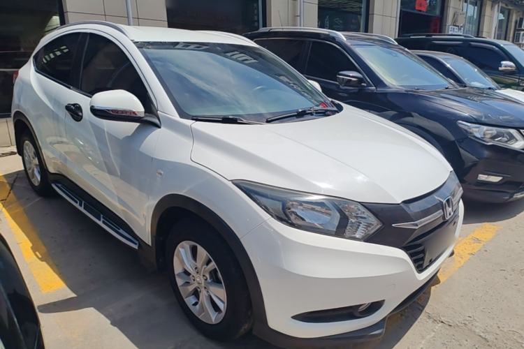 Used Honda Vezel 2017 1.5L CVT 2WD Comfort Model Front Right 45 Deg
