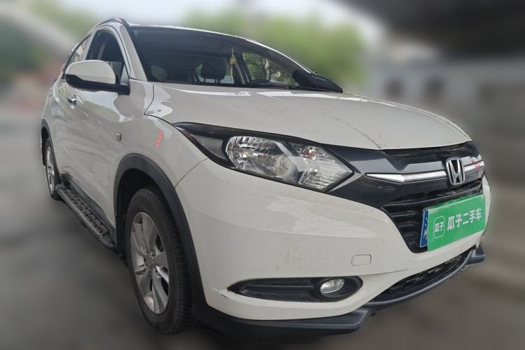 Used Honda Vezel 2017 1.5L CVT 2WD Comfort Model Front Right 45 Deg