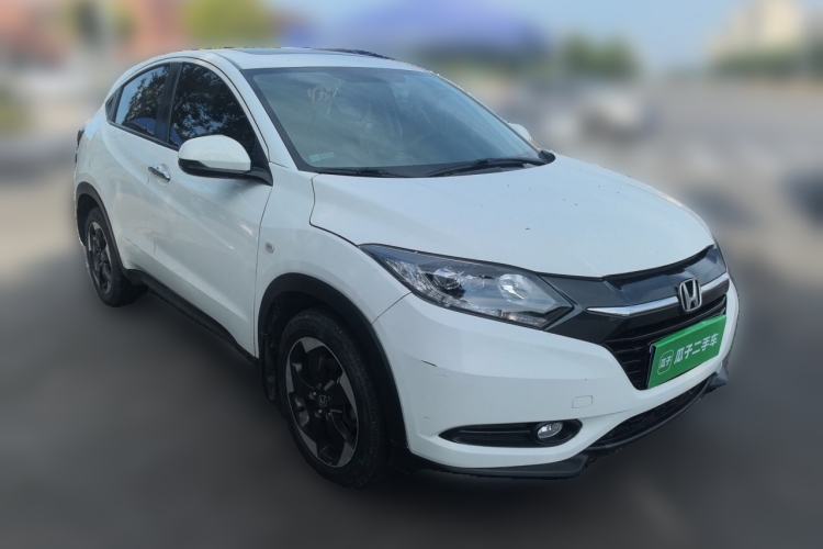 Used Honda Vezel 2017 1.8L CVT Front-Wheel Drive Pioneer Edition Front Right 45 Deg