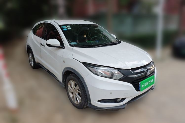 Used Honda Vezel 2017 1.5L CVT 2WD Comfort Model Front Right 45 Deg