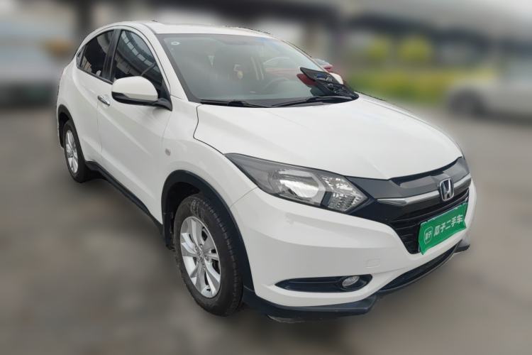 Used Honda Vezel 2017 1.5L CVT 2WD Comfort Model Front Right 45 Deg