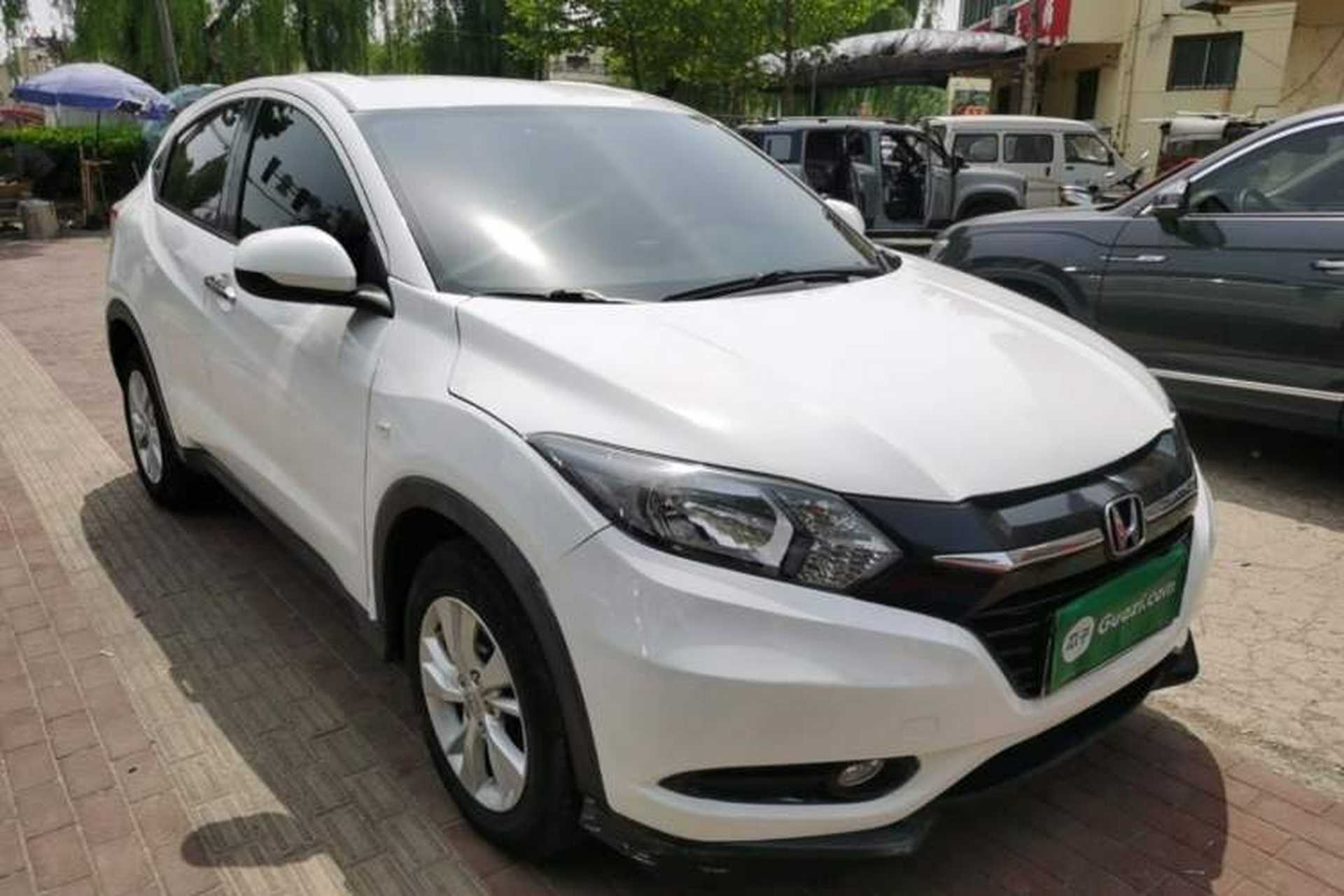 Used Honda Vezel 2017 1.5L CVT 2WD Comfort Model Front Right 45 Deg