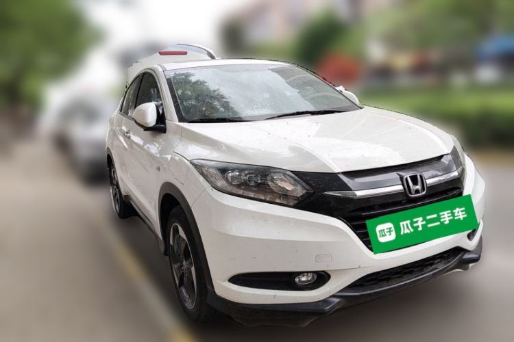 Used Honda Vezel 2017 1.8L CVT Front-Wheel Drive Pioneer Edition Front Right 45 Deg