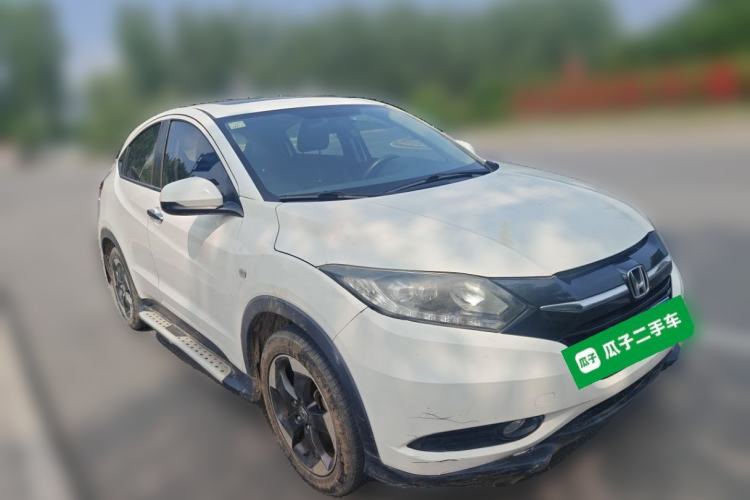 Used Honda Vezel 2017 1.8L CVT Front-Wheel Drive Pioneer Edition Front Right 45 Deg