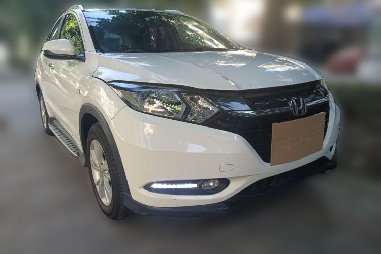 Used Honda Vezel 2017 1.5L CVT 2WD Comfort Model Front Right 45 Deg