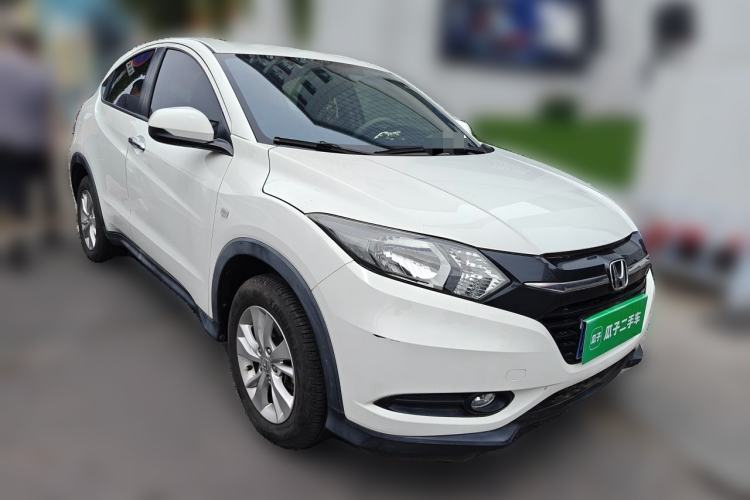 Used Honda Vezel 2017 1.5L CVT 2WD Comfort Model Front Right 45 Deg