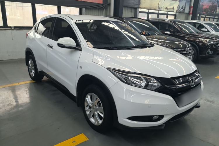 Used Honda Vezel 2017 1.5L CVT 2WD Comfort Model Front Right 45 Deg