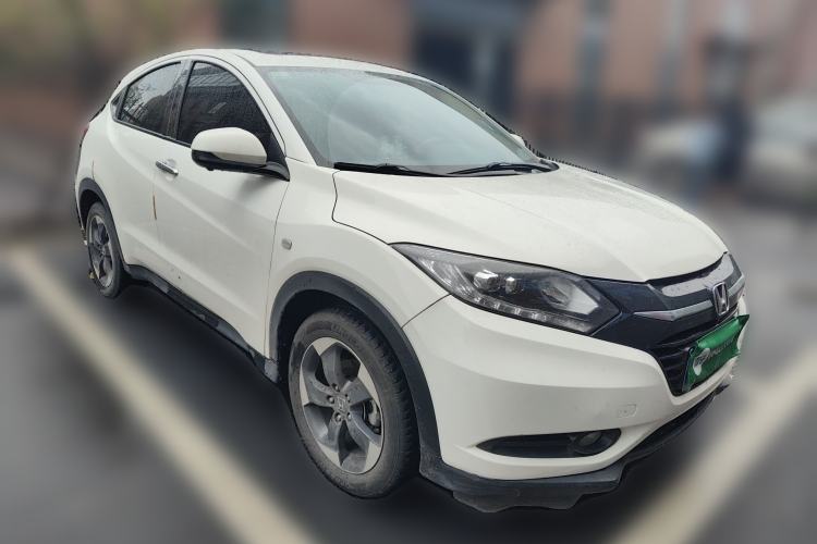 Used Honda Vezel 2017 1.8L CVT Front-Wheel Drive Pioneer Edition Front Right 45 Deg