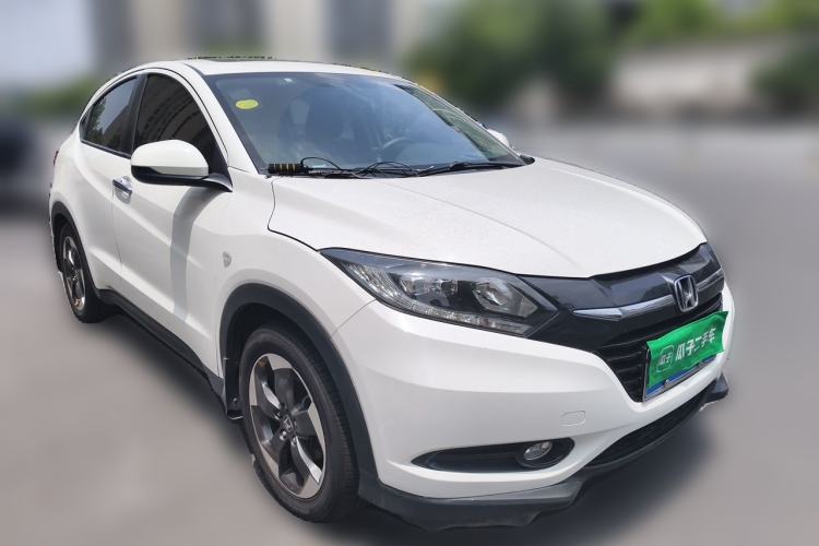 Used Honda Vezel 2017 1.8L CVT Front-Wheel Drive Pioneer Edition Front Right 45 Deg