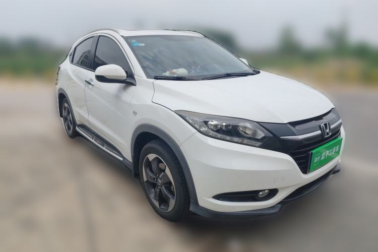 Used Honda Vezel 2017 1.8L CVT Front-Wheel Drive Pioneer Edition Front Right 45 Deg