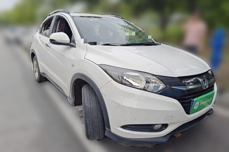 Used Honda Vezel 2017 1.5L CVT 2WD Comfort Model Front Right 45 Deg