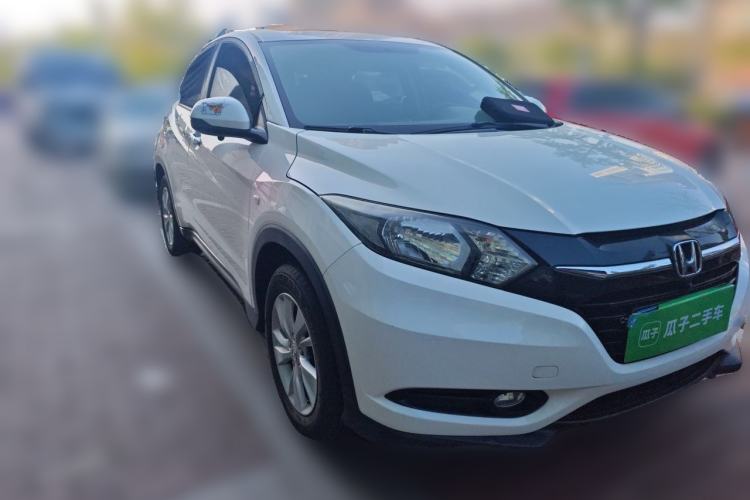 Used Honda Vezel 2017 1.5L CVT 2WD Comfort Model Front Right 45 Deg