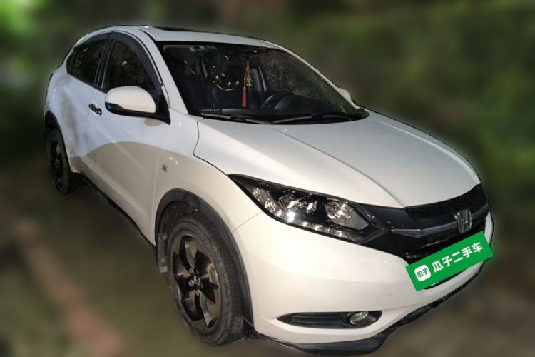Used Honda Vezel 2017 1.8L CVT Front-Wheel Drive Pioneer Edition Front Right 45 Deg