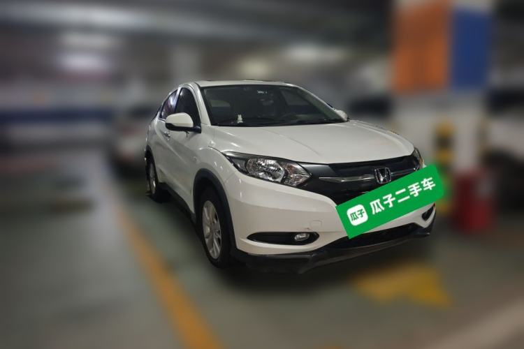 Used Honda Vezel 2017 1.5L CVT 2WD Comfort Model Front Right 45 Deg
