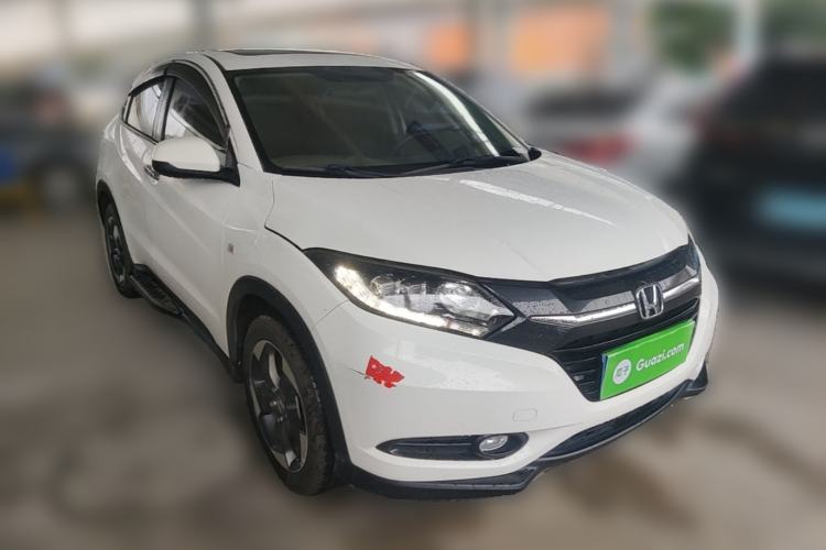 Used Honda Vezel 2017 1.8L CVT Front-Wheel Drive Pioneer Edition Front Right 45 Deg