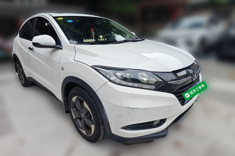 Used Honda Vezel 2017 1.8L CVT Front-Wheel Drive Pioneer Edition Front Right 45 Deg