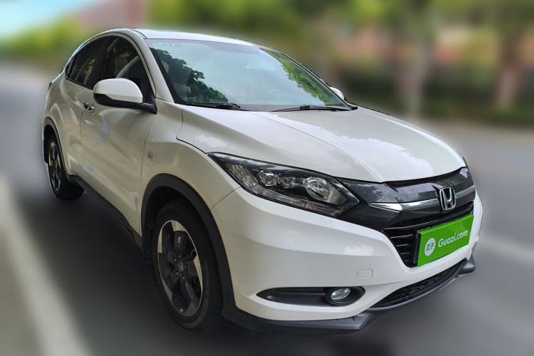 Used Honda Vezel 2017 1.8L CVT Front-Wheel Drive Pioneer Edition Front Right 45 Deg