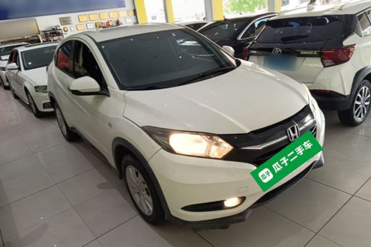 Used Honda Vezel 2017 1.8L CVT 2WD Elite Model Front Right 45 Deg
