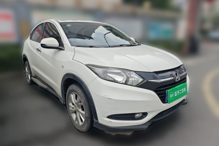 Used Honda Vezel 2017 1.5L CVT 2WD Comfort Model Front Right 45 Deg