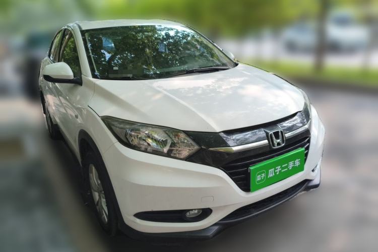 Used Honda Vezel 2017 1.5L CVT 2WD Comfort Model Front Right 45 Deg