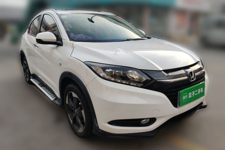 Used Honda Vezel 2017 1.8L CVT Front-Wheel Drive Pioneer Edition Front Right 45 Deg