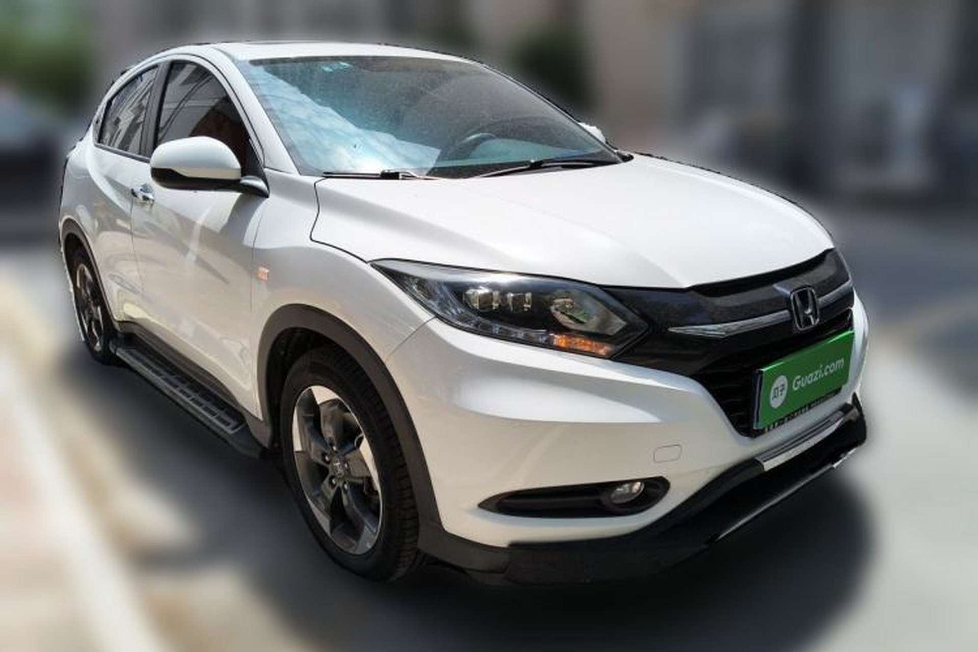 Used Honda Vezel 2017 1.8L CVT Front-Wheel Drive Pioneer Edition Front Right 45 Deg