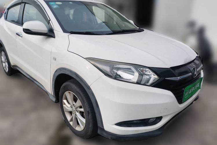 Used Honda Vezel 2017 1.5L CVT 2WD Comfort Model Front Right 45 Deg