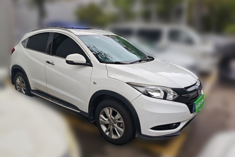 Used Honda Vezel 2017 1.5L CVT 2WD Comfort Model Front Right 45 Deg