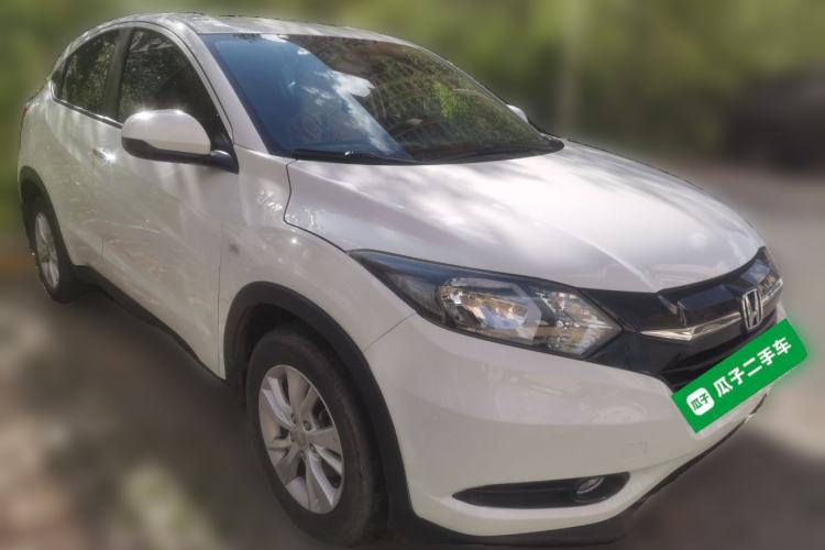 Used Honda Vezel 2017 1.5L CVT 2WD Comfort Model Front Right 45 Deg