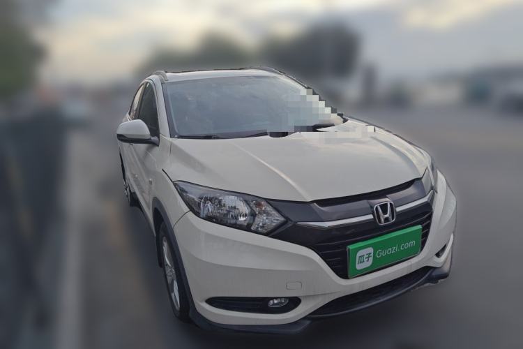 Used Honda Vezel 2017 1.5L CVT 2WD Comfort Model Front Right 45 Deg