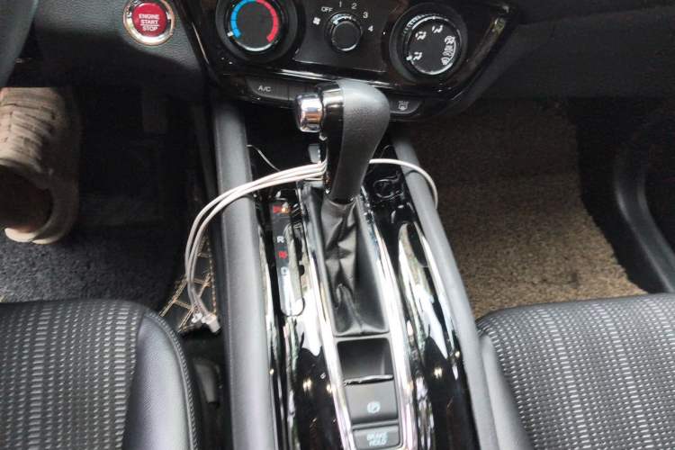Used Honda Vezel 2017 1.8L CVT Front-Wheel Drive Pioneer Edition Gear Lever