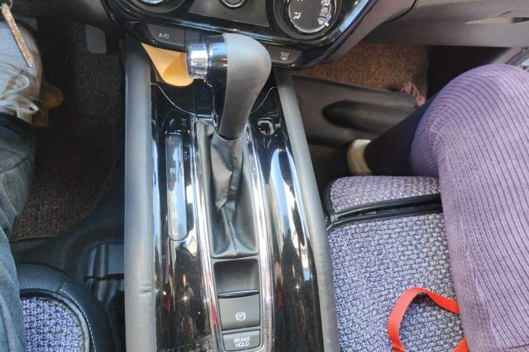 Used Honda Vezel 2017 1.5L CVT 2WD Comfort Model Gear Lever