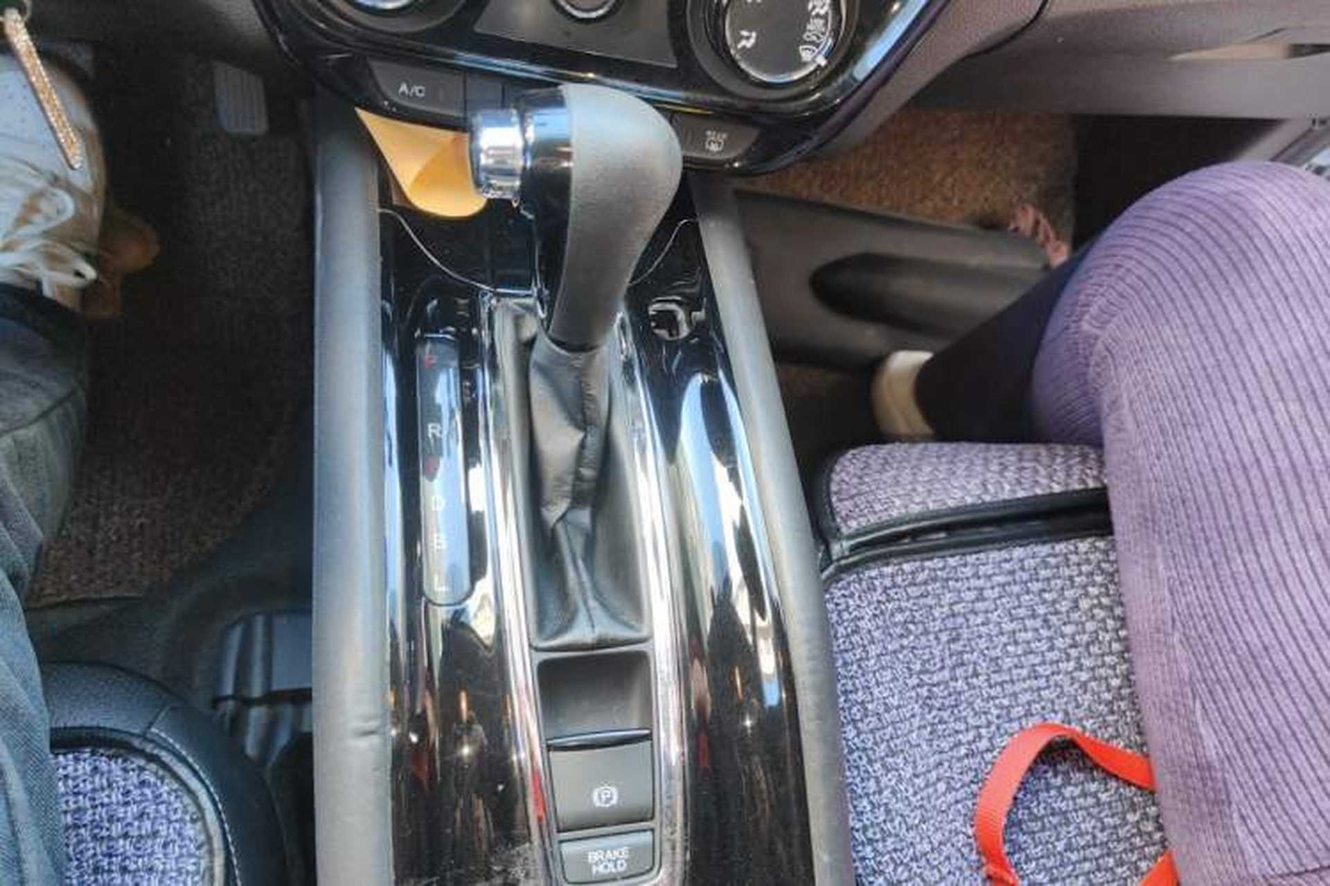Used Honda Vezel 2017 1.5L CVT 2WD Comfort Model Gear Lever