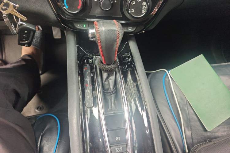 Used Honda Vezel 2017 1.5L CVT 2WD Comfort Model Gear Lever