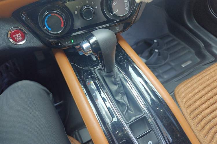 Used Honda Vezel 2017 1.8L CVT Front-Wheel Drive Pioneer Edition Gear Lever
